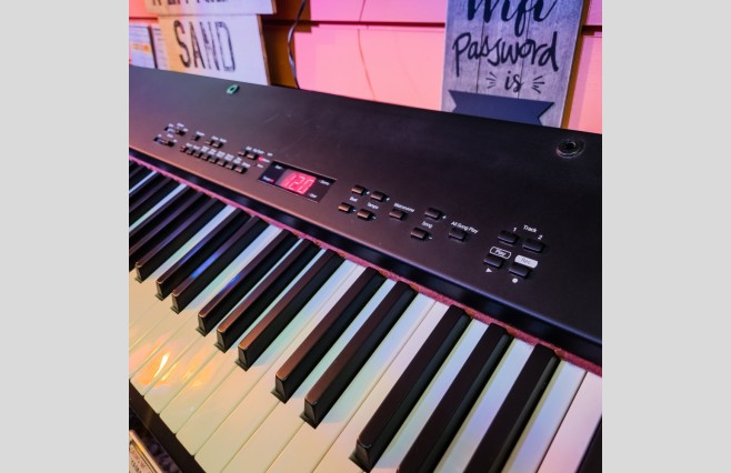 Used Roland RD100 Black Portable Digital Piano (SN:R6377100) - Image 7